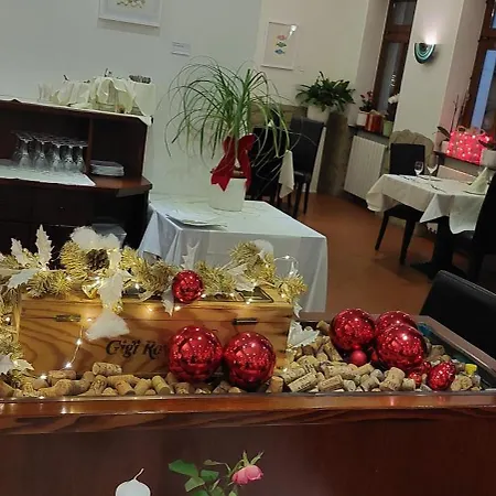 Отель La Cascina 2*