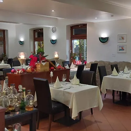 La Cascina Hotel