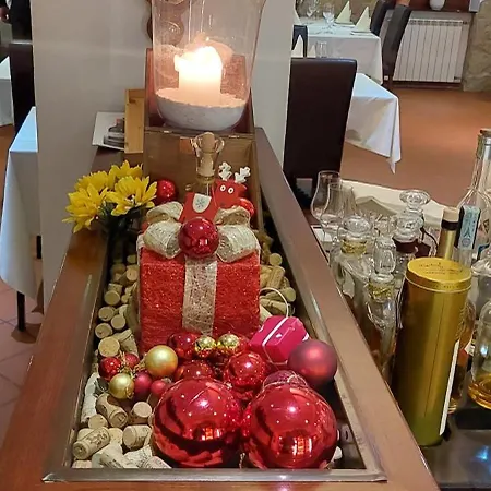 La Cascina Hotel 2*