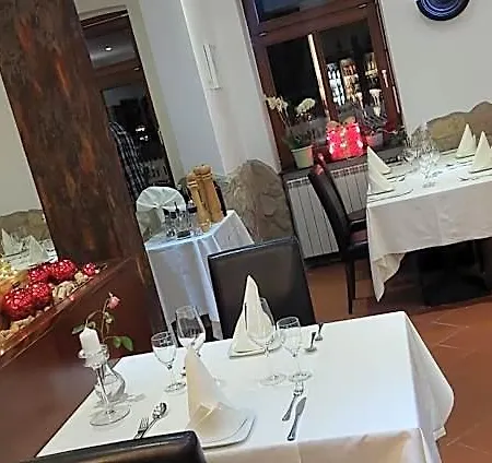 Отель La Cascina 2*