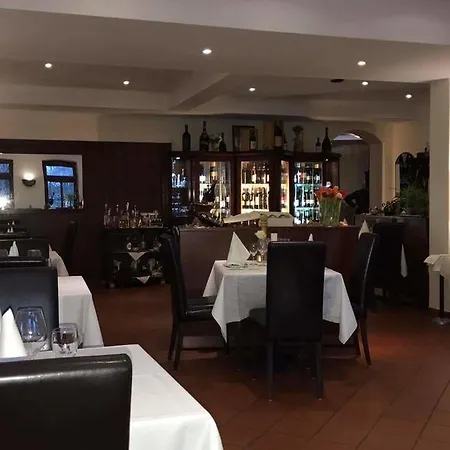 La Cascina Hotel 2*